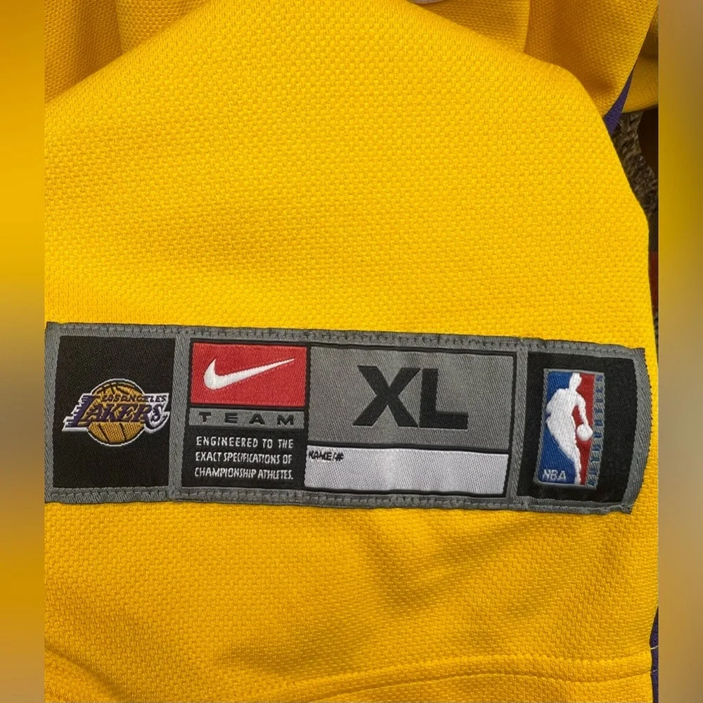 Nike-NBA‎ Adult LA Lakers Yellow/Purple Warm Up Zip -Size:XL,snag bottom front